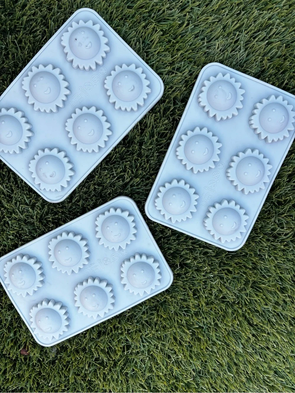 Silicone Sun-Shaped Mold Tray - Light Blue